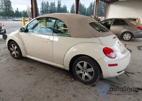 2006 Volkswagen New Beetle 2.5 from USA, damaged, VIN 3VWRF31YX6M323132